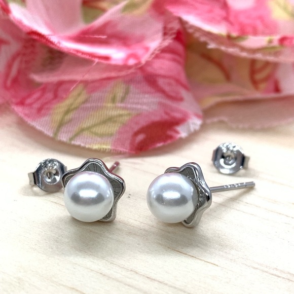Jewelry - 🌟Sterling Silver 925 Faux Pearl Stud Earrings